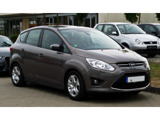 Baguette chromée de contour des vitres latérales