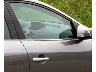Fascia cromata di contorno inferiore dei vetri laterali Renault Mégane III 0812 Mégane III phase 2 
