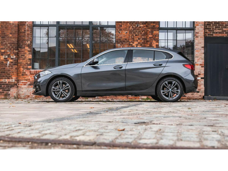 Baguette chromée de contour des vitres latérales compatible BMW Série 1 F40 19-25