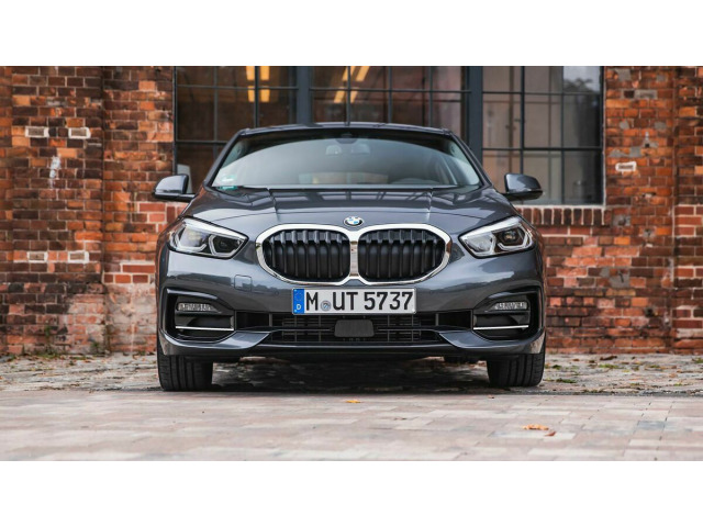 Baguette chromée pour antibrouillards compatible BMW Série 1 F40 1925
