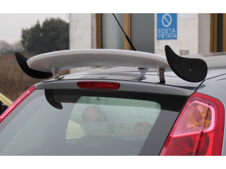 Becquet / aileron pour Fiat Grande Punto 05-09 & Fiat Punto phase 1 99-03 3p v4 apprêté