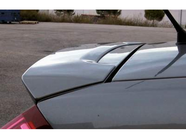 Becquet  aileron pour Fiat Grande Punto 0509  Fiat Punto phase 1 9903 3p v5