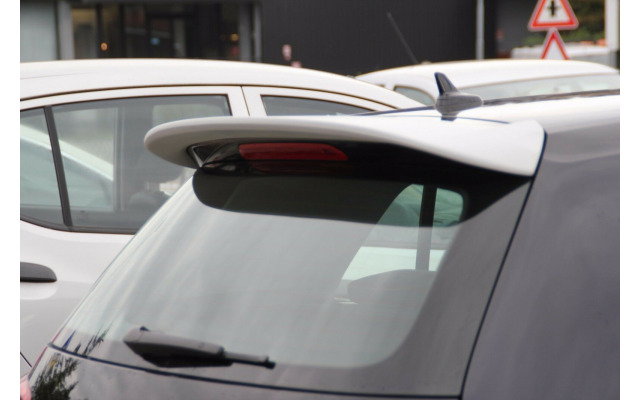 Becquet  aileron pour VW Golf 7 v2