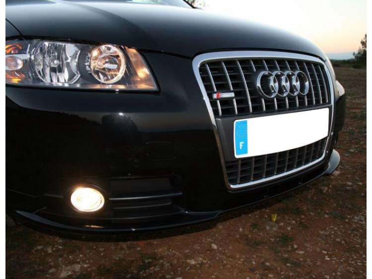 Chromleiste f&uuml;r K&uuml;hlergrill Audi A3 s&eacute;rie 2 03-08 Audi A3 S&eacute;rie 2 Sportback 04-08 Audi S3 06-26 S3 s