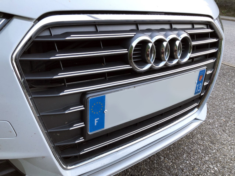Doppia cornice per griglia radiatore cromata Audi A1 10-18 Sportback Audi A1 10-19 Audi A1 18-24 Spo