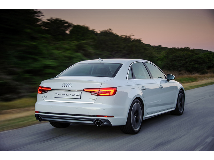 Trunk chrome trim Audi A4 série 4 15-25