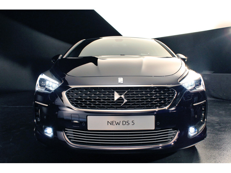 Zier-Chromleiste f&uuml;r K&uuml;hlergrill-Unterteil DS 15-26