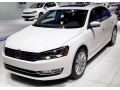 Zier-Chromleiste für Kühlergrill-Unterteil VW Passat 10-25 v1