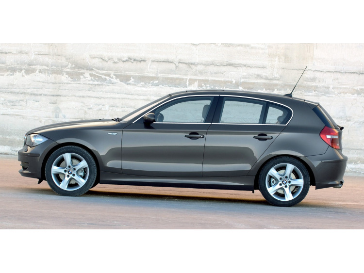 Zier-Chromleiste für seitliche Autofensterkonturen BMW Série 1 E87 LCI 07-11